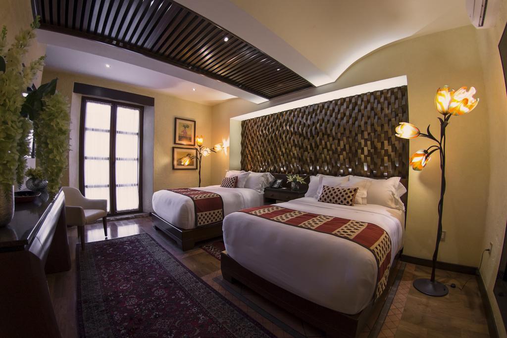 Hotel De La Soledad 莫雷利亚 外观 照片